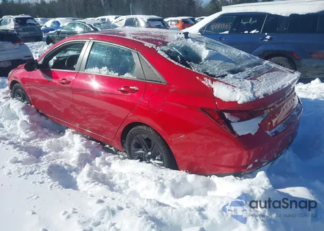 2022 Hyundai Elantra Sel z USA, uszkodzony, nr VIN 5NPLM4AG8NH071283